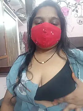 Snapshot of lovely-latha chatting on May 26, 2:37 pm lovely-latha online show from May 26, 2:37 pm
