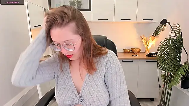 Charmy Gracy online show from March 29, 10:50 am