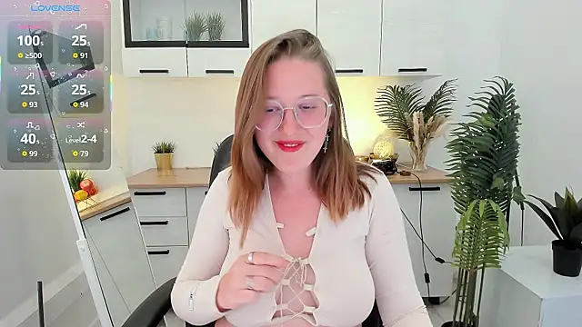 Charmy Gracy online show from April 19, 12:50 pm