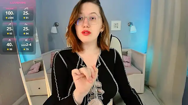Snapshot of Charmy_Gracy chatting on October 11, 11:22 am Charmy Gracy online show from October 11, 11:22 am