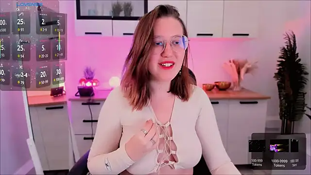 Snapshot of Charmy_Gracy chatting on February 14, 11:43 am Charmy Gracy online show from February 14, 11:43 am