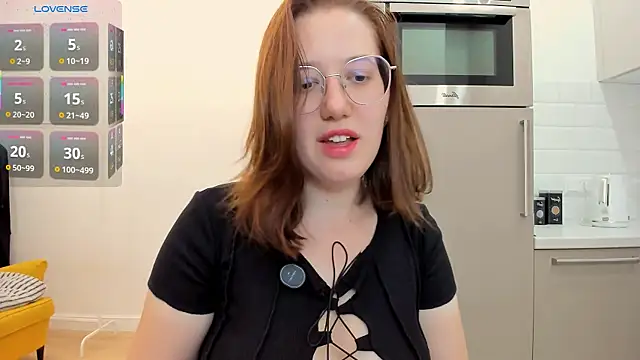 Snapshot of Charmy_Gracy chatting on July 17, 11:07 am Charmy Gracy online show from July 17, 11:07 am