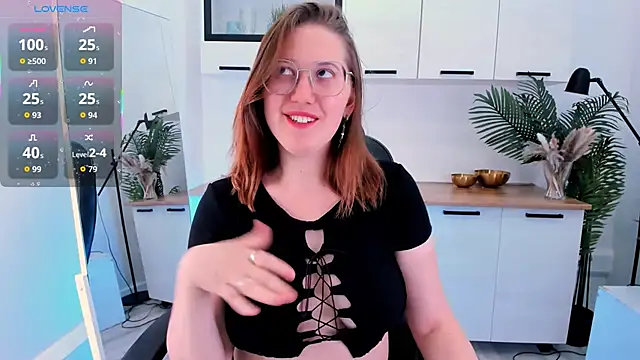 Snapshot of Charmy_Gracy chatting on February 26, 12:05 pm Charmy Gracy online show from February 26, 12:05 pm