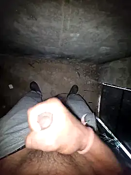 Snapshot of breejs chatting on November 26, 4:34 am breejs online show from November 26, 4:34 am