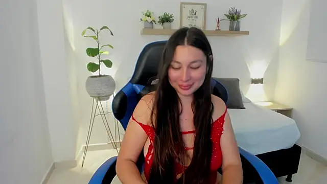 bella 99  online show from May 11, 4:04 pm