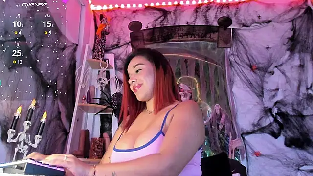 andrea lopezz  online show from October 9, 2:56 am