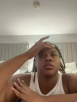 Snapshot of HEARTBREAKBRE chatting on July 20, 10:23 pm HEARTBREAKBRE online show from July 20, 10:23 pm