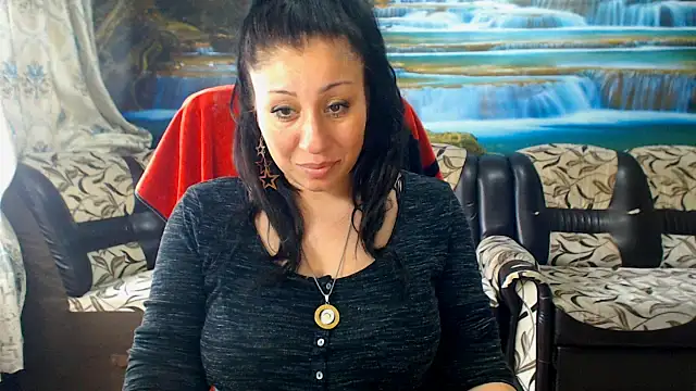 MoistMady online show from May 21, 6:44 am