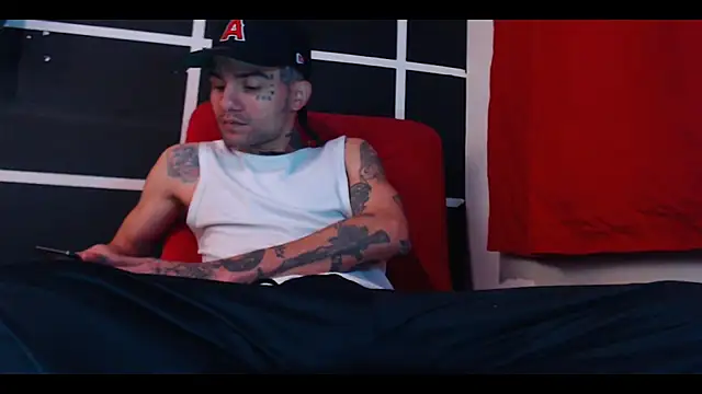 Christian Stiven1 online show from November 27, 3:12 pm