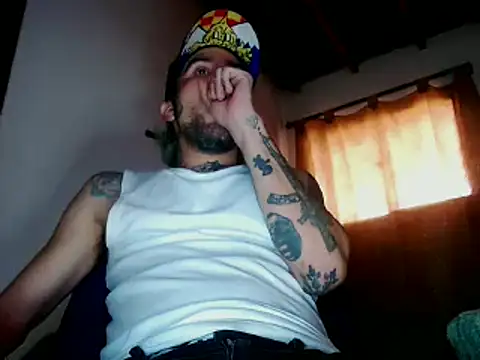 Snapshot of Christian_Stiven1 chatting on February 22, 5:02 pm Christian Stiven1 online show from February 22, 5:02 pm