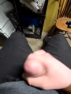 Snapshot of WhiteMeat069 chatting on March 3, 4:10 am WhiteMeat069 online show from March 3, 4:10 am