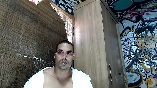 Justin Frank online show from September 29, 4:34 pm