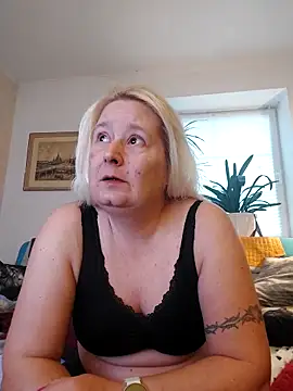 GeileEstelle online show from November 14, 1:59 pm