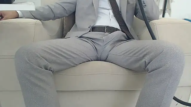 masterxmonster online show from October 25, 8:02 am