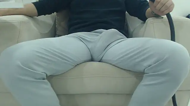 masterxmonster online show from April 7, 7:15 pm