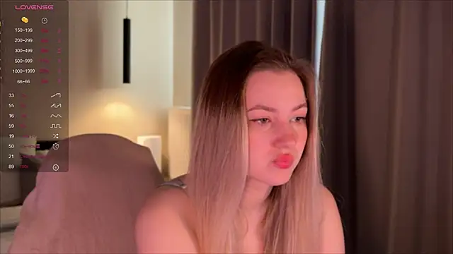 Snapshot of elinanortas chatting on November 17, 3:54 am elinanortas online show from November 17, 3:54 am