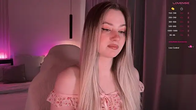 Snapshot of elinanortas chatting on November 28, 4:34 am elinanortas online show from November 28, 4:34 am