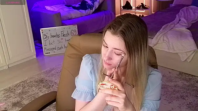 elinanortas online show from October 12, 1:18 am