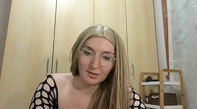 Snapshot of vanda26hot chatting on February 27, 8:31 pm vanda26hot online show from February 27, 8:31 pm