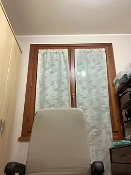 vanda26hot online show from April 14, 4:50 am