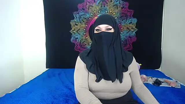 Snapshot of evelyn__salah chatting on November 15, 9:52 pm evelyn salah online show from November 15, 9:52 pm