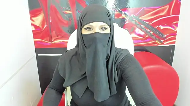 evelyn  salah online show from January 13, 4:55 pm