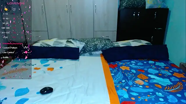 Mia sexy18  online show from March 27, 3:04 am