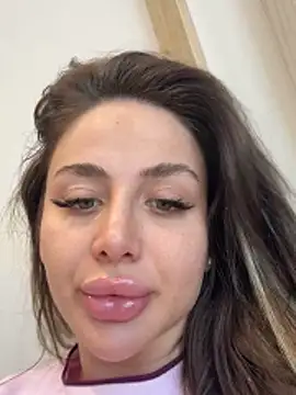 AshleySinn online show from March 9, 7:23 am