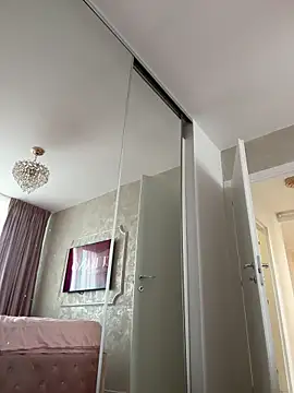 AshleySinn online show from March 12, 9:02 am