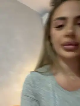 AshleySinn online show from October 29, 4:50 pm