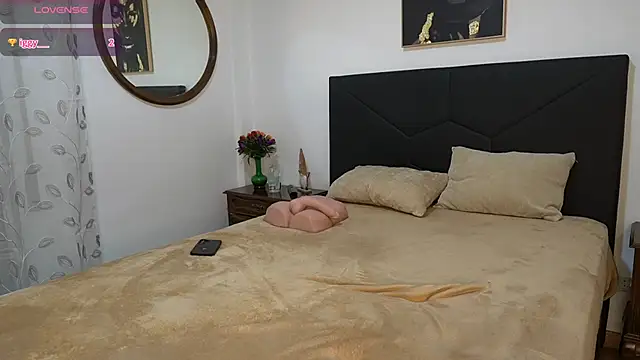 adellle online show from January 9, 10:22 am