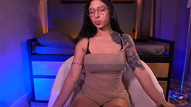 camila3   online show from November 21, 6:18 pm