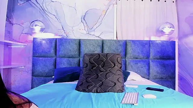 Scarleett 22 online show from September 12, 7:46 pm