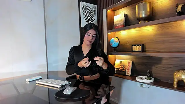Scarleett 22 online show from May 17, 12:16 pm
