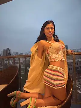 Snapshot of sexi_noemi chatting on May 23, 11:20 am sexi noemi online show from May 23, 11:20 am