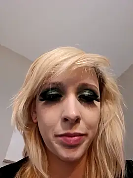 AmethystFoxx online show from March 14, 3:25 pm