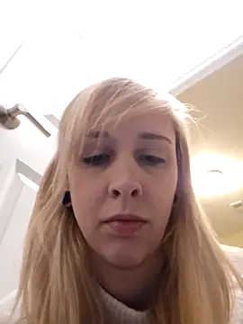 AmethystFoxx online show from December 21, 10:54 pm