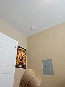 AmethystFoxx online show from March 16, 6:54 pm