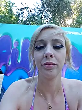 AmethystFoxx online show from March 1, 9:04 pm