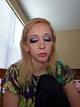 AmethystFoxx online show from March 19, 5:35 pm