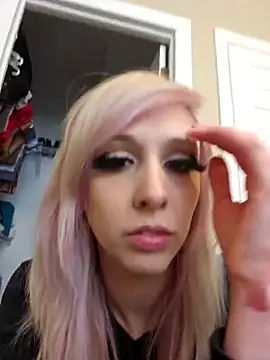 AmethystFoxx online show from September 22, 7:09 pm