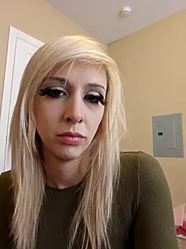 AmethystFoxx online show from October 9, 7:25 pm