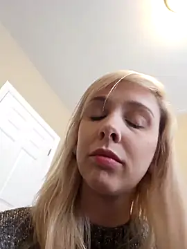 AmethystFoxx online show from January 15, 6:11 pm