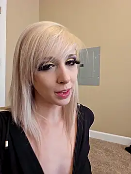 AmethystFoxx online show from September 23, 6:59 pm