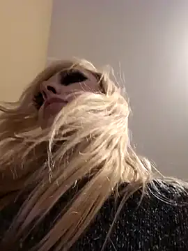 AmethystFoxx online show from December 22, 10:21 pm