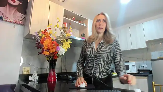 ashleymilf 1 online show from November 6, 2:54 pm