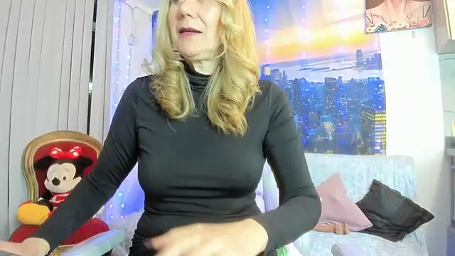 Snapshot of ashleymilf_1 chatting on October 15, 1:37 am ashleymilf 1 online show from October 15, 1:37 am