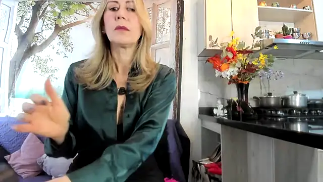 ashleymilf 1 online show from June 9, 6:53 pm