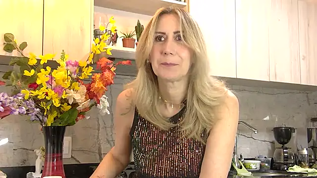Snapshot of ashleymilf_1 chatting on June 3, 6:01 pm ashleymilf 1 online show from June 3, 6:01 pm