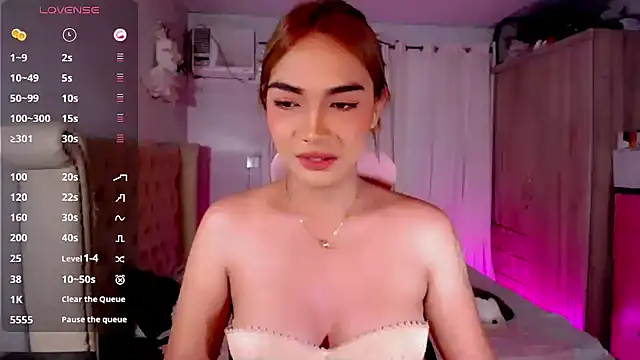 Snapshot of malkina69 chatting on July 19, 8:38 pm malkina69 online show from July 19, 8:38 pm